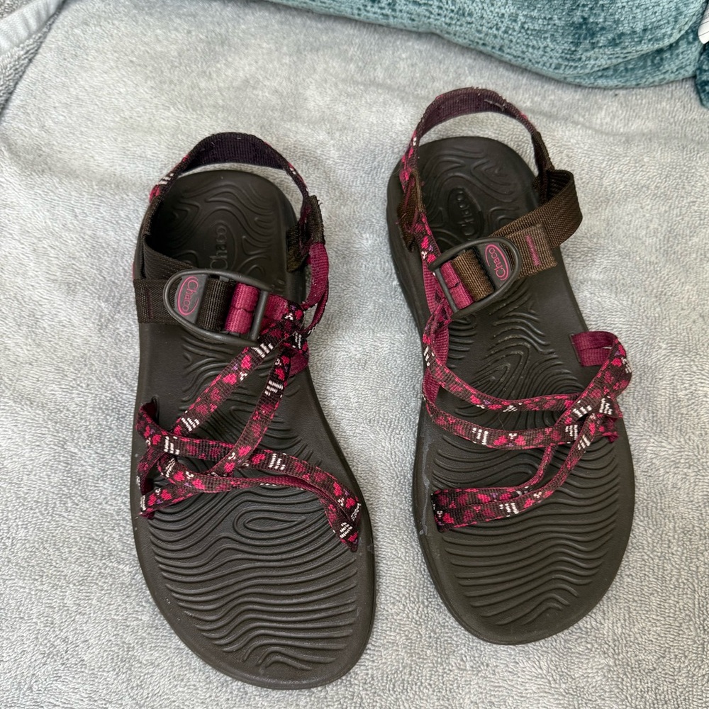 Chaco Womens ZX/2 Sandals Classic Hiking Outdoor ecotreads Pink Brown Floral